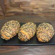 seasame 참깨 소금빵 메뉴 사진(네이버)