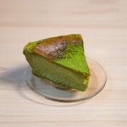 말차 바스크 치즈 케이크 메뉴 사진(네이버)