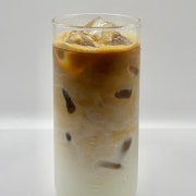 카페 라떼 메뉴 사진(네이버)