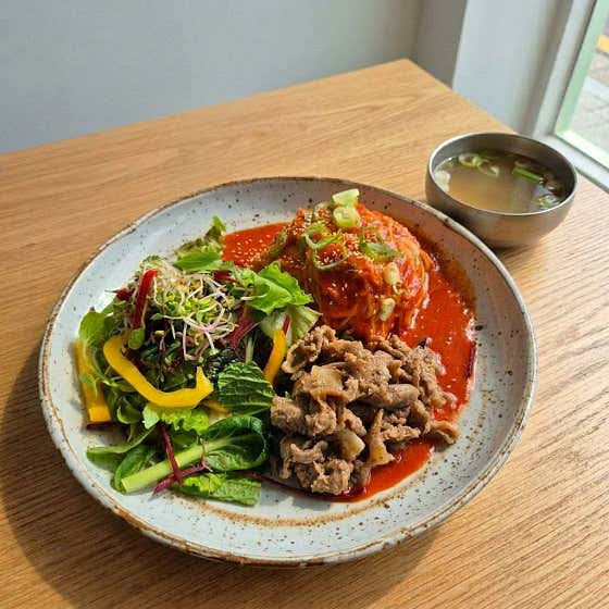 숯불바싹불고기+비빔국수 메뉴 사진(네이버)