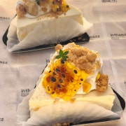 NEW 옥수수 크럼블 치즈케이크 메뉴 사진(네이버)