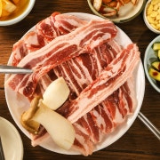 삼겹살(170g) 메뉴 사진(네이버)