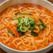 얼큰 칼국수 메뉴 사진(네이버)