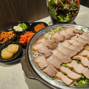 쫀득살수육 메뉴 사진(네이버)