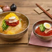 밀면에 비빔면 메뉴 사진(네이버)