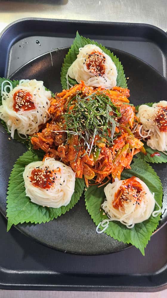 명품골뱅이소면 메뉴 사진(네이버)