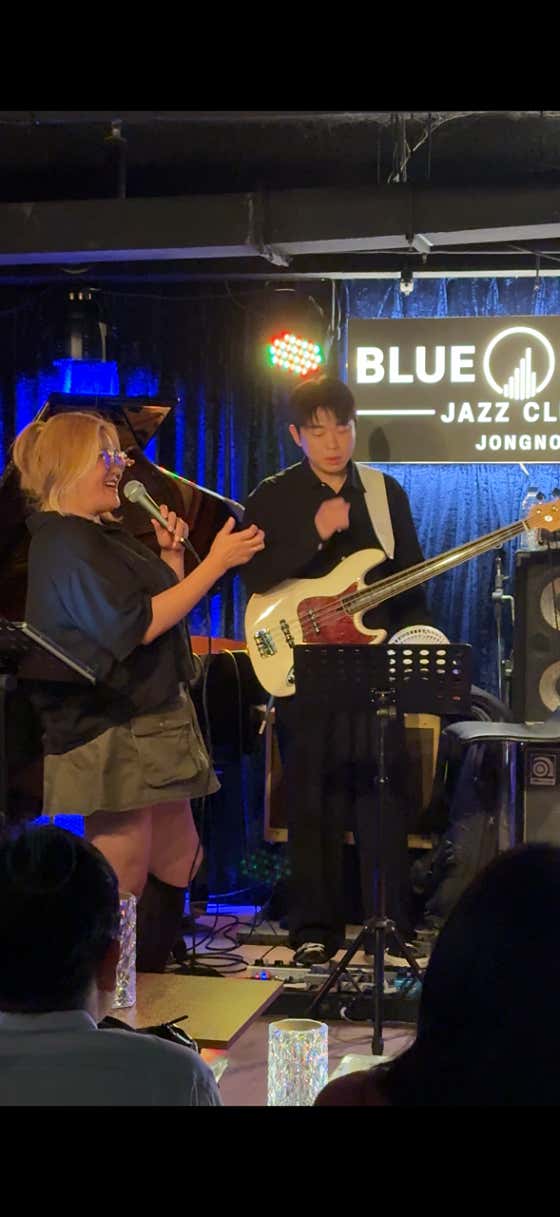 블루아워 Jazz Club · 네이버 지도·플레이스 9