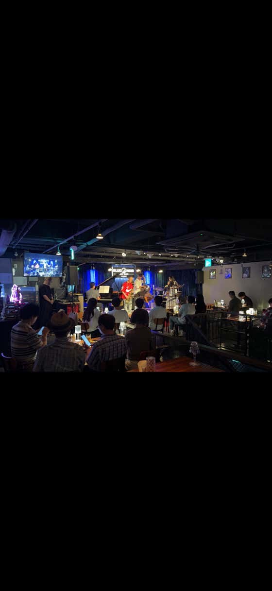 블루아워 Jazz Club · 네이버 지도·플레이스 2