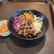 돼지꼬치구이 비빔국수(분팃능) 메뉴 사진(네이버)
