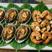 전복 칵테일새우 마늘버터구이 메뉴 사진(네이버)