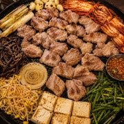 목살초벌스테이크 메뉴 사진(네이버)