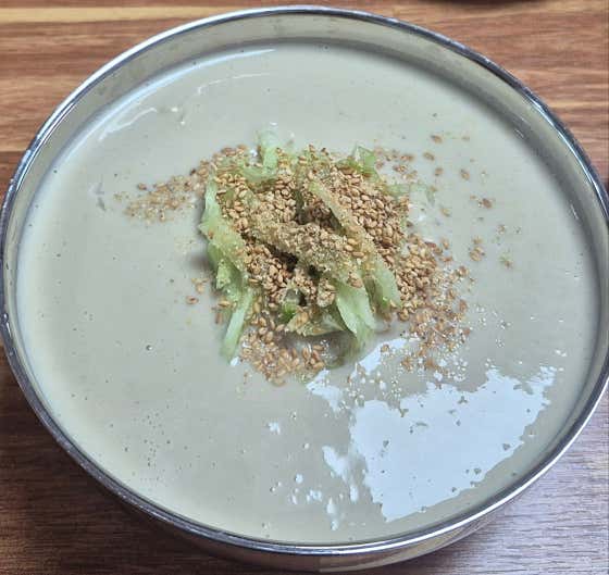 💚여름한정💚직접갈아만든서리태콩국수 메뉴 사진(네이버)