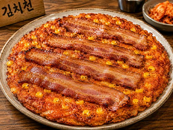 콘폭탄매운김치전 메뉴 사진(네이버)