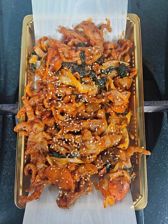 무뼈 닭발 메뉴 사진(네이버)