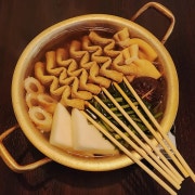 미나리 꼬치어묵탕 메뉴 사진(네이버)