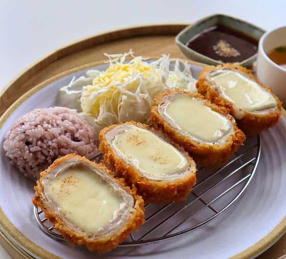 뚱치즈 카츠 정식 메뉴 사진(네이버)