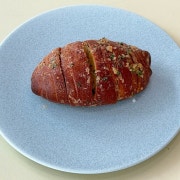 갈릭 쌀 소금빵 메뉴 사진(네이버)
