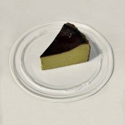 matcha basque cake 메뉴 사진(네이버)
