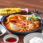 부산식 김치찜 1인 메뉴 사진(네이버)