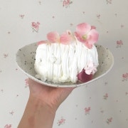벚꽃 요거트 파블로바 메뉴 사진(네이버)