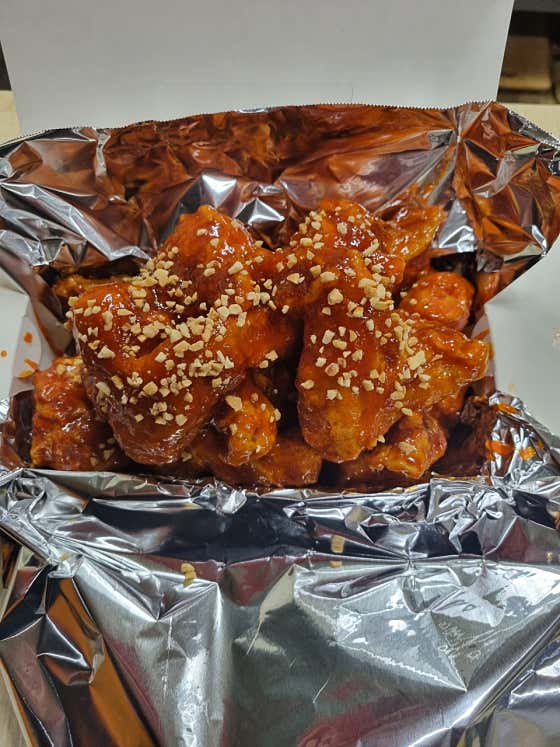 양념치킨 메뉴 사진(네이버)
