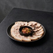 냉제육 메뉴 사진(네이버)