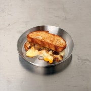 머쉬룸 치즈 샌드위치 메뉴 사진(네이버)