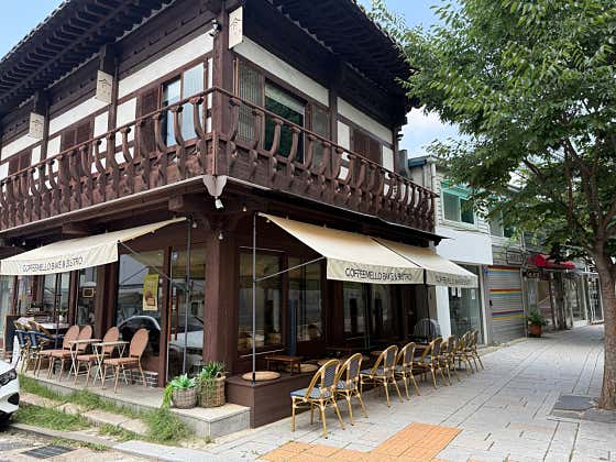커피멜로베이크앤비스트로 · 네이버 지도·플레이스 1