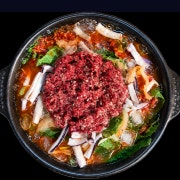 뚝배기 육회물회 메뉴 사진(네이버)