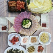 홍어 삼합 메뉴 사진(네이버)