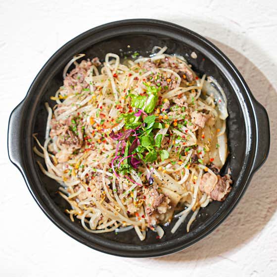 우삼겹 숙주 볶음 메뉴 사진(네이버)