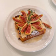 무화과프렌치토스트 메뉴 사진(네이버)