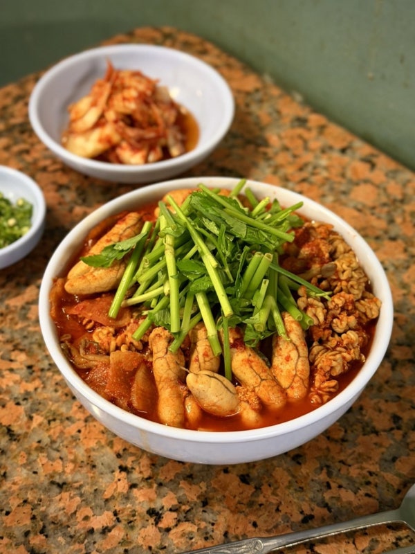 하니칼국수