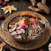능이오리백숙[찹쌀누룽지+녹두죽] 메뉴 사진(네이버)