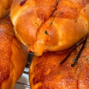 명란 마요 소금빵 메뉴 사진(네이버)