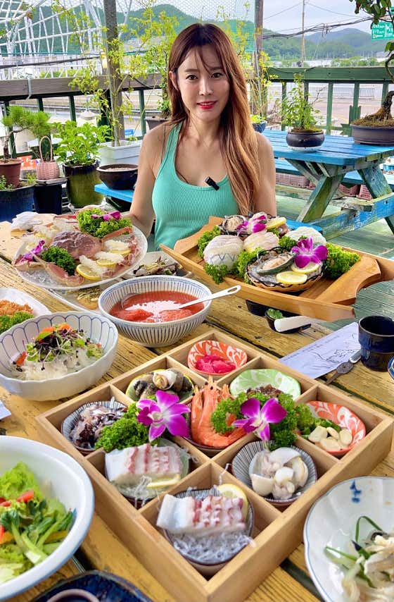 영덕대게 맛집 슛돌이 경우네집 · 네이버 지도·플레이스 5