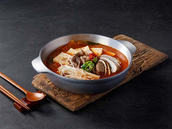 돼지 김치 전골 메뉴 사진(네이버)