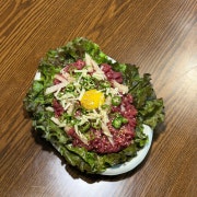 육회 Beef Tartare 메뉴 사진(네이버)
