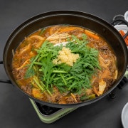 (점심특선) 한우 양지 찌개 메뉴 사진(네이버)