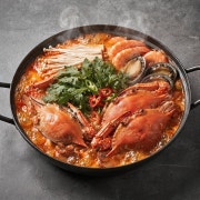🦀얼큰 시원 활꽃게탕 |한정수량 메뉴 사진(네이버)