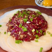 배쌈 육회 메뉴 사진(네이버)