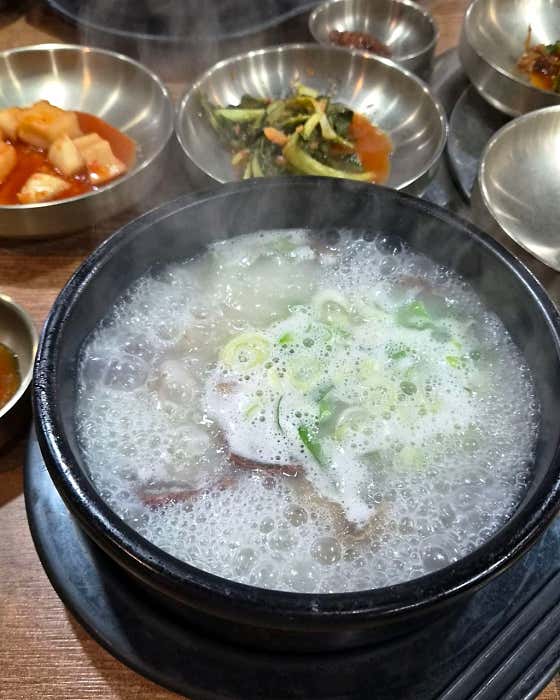 청담뚝배기 · 네이버 지도·플레이스 9