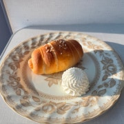 고메 버터 소금빵 메뉴 사진(네이버)