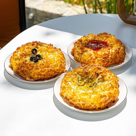 치즈번빵(옥수수/올리브/페페로니) 메뉴 사진(네이버)