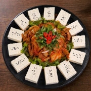 고기둠뿍 두부김치 메뉴 사진(네이버)