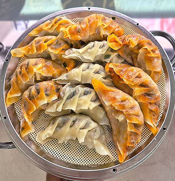 고기•김치•불만두 (12개) 메뉴 사진(네이버)