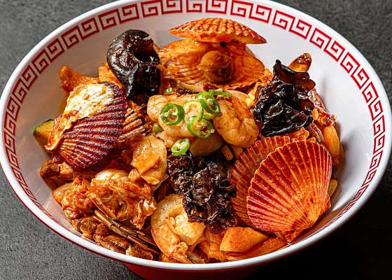 해물폭탄볶음짬뽕 메뉴 사진(네이버)
