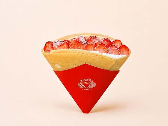 딸기크레페(시그니처) 메뉴 사진(네이버)