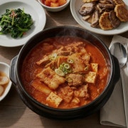 김치찌개 메뉴 사진(네이버)