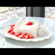 딸기 실타래 우유빙수 메뉴 사진(네이버)